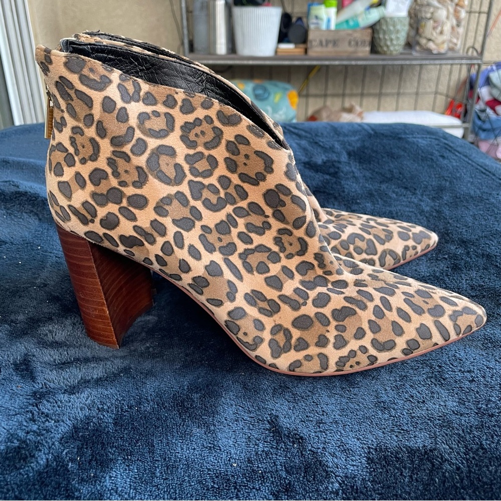 Sole Society leopard print booties size 7.5